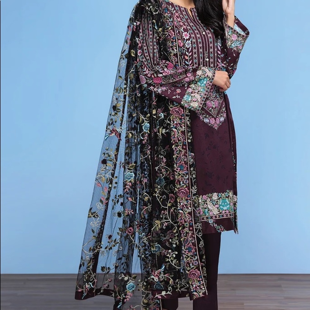 Nishat linen dress